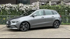 Grijs Gebruikt 2019 Mercedes B180 Premium Plus MPV | € 21.900 (Eerlijke prijs)