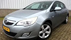 Grijs Gebruikt 2012 Opel Astra Selection Hatchback | € 5.795 (Eerlijke prijs)