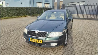 Gebruikt 2007 Skoda Octavia Elegance Stationwagen | € 2.500 (Eerlijke prijs)