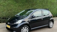 Zwart Gebruikt 2007 Toyota Aygo Hatchback | € 3.250 (Eerlijke prijs)