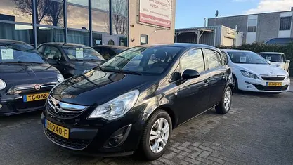 Occasion 2013 Opel Corsa Design Edition Hatchback | € 6.995 (Eerlijke prijs)