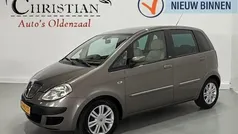 Grijs Gebruikt 2005 Lancia Musa MPV | € 2.999 (Eerlijke prijs)