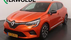 Oranje Gebruikt 2022 Renault Clio V Techno Hatchback | € 20.840 (Eerlijke prijs)