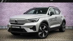 Grijs Gebruikt 2023 Volvo XC40 Plus SUV | € 35.899 (Eerlijke prijs)