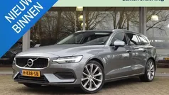 Gebruikt 2020 Volvo V60 Momentum Stationwagen | € 29.815 (Eerlijke prijs)