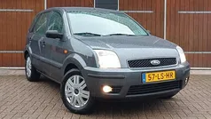 Grijs Gebruikt 2003 Ford Fusion MPV | € 2.750 (Eerlijke prijs)