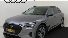 Grijs Gebruikt 2020 Audi e-tron Business SUV | € 30.950 (Goede deal)