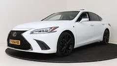 Wit Gebruikt 2023 Lexus ES300H Sport Design Packet Sedan | € 44.950 (Goede deal)