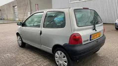 Grijs Gebruikt 2001 Renault Twingo Authentique Hatchback | € 1.250 (Eerlijke prijs)