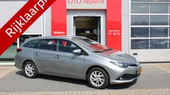 Grijs Gebruikt 2018 Toyota Auris Hybrid Limited Hatchback | € 19.900 (Eerlijke prijs)