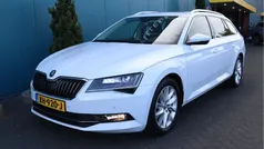Wit, metallic lak Gebruikt 2019 Skoda Superb Business Line Stationwagen | € 22.450 (Goede deal)