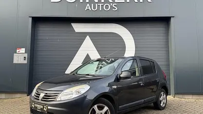 Occasion 2008 Dacia Sandero Ambiance Hatchback | € 911 (Super prijs)