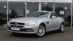 Grijs, metallic lak Gebruikt 2012 Mercedes SLK200 Cabriolet | € 16.495 (Eerlijke prijs)