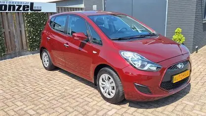 Occasion Hyundai ix20 Premium 124 PK (91 kW) 2016 Rood Hatchback