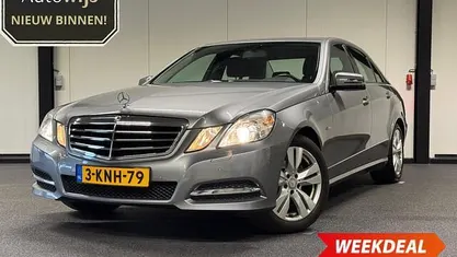 Grijs Occasion 2012 Mercedes E200 Avantgarde Sedan | € 10.695 (Goede deal)