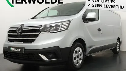 Gris highland Occasion 2024 Renault Trafic MPV | € 29.945 (Eerlijke prijs)