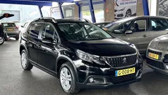 Zwart Gebruikt 2019 Peugeot 2008 Signature Sky SUV | € 12.950 (Eerlijke prijs)