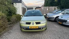 Gebruikt 2003 Renault Mégane II Expression Hatchback | € 999 (Eerlijke prijs)