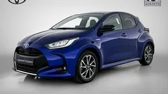 Blauw metallic Gebruikt 2021 Toyota Yaris Limited Hatchback | € 20.950 (Eerlijke prijs)