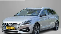 Grijs Gebruikt 2022 Hyundai i30 Premium Stationwagen | € 23.790 (Eerlijke prijs)