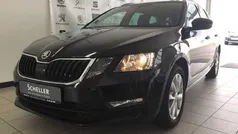Zwart Gebruikt 2020 Skoda Octavia Tour Stationwagen | € 30.527 (Eerlijke prijs)