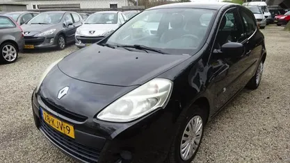 Occasion Renault Clio II 75 PK (55 kW) 2010 Hatchback