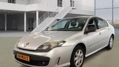 Grijs Gebruikt 2010 Renault Laguna III Dynamique Hatchback | € 3.099 (Eerlijke prijs)