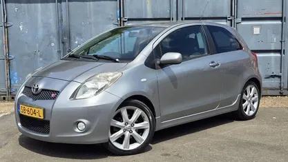 Occasion Toyota Yaris 133 PK (97 kW) 2008 Grijs Hatchback