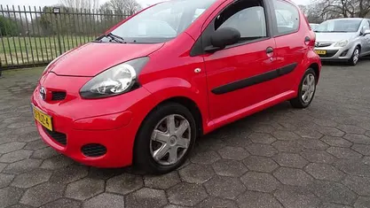 Occasion 2010 Toyota Aygo Hatchback | € 2.450 (Eerlijke prijs)