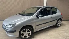 Grijs Gebruikt 2000 Peugeot 206 Hatchback | € 1.250 (Eerlijke prijs)