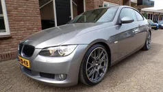 Grijs Gebruikt 2008 BMW 325 Executive Coupé | € 9.950 (Eerlijke prijs)