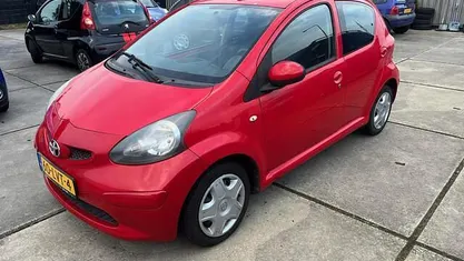 Occasion 2010 Toyota Aygo Comfort Hatchback | € 2.250 (Super prijs)