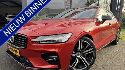 Gebruikt 2020 Volvo S60 R-Design Sedan | € 24.950 (Super prijs)