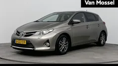 Bruin Gebruikt 2014 Toyota Auris Hybrid Hatchback | € 13.900 (Eerlijke prijs)