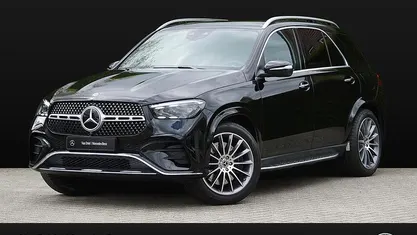 Zwart (metallic) Gebruikt 2023 Mercedes GLE400 AMG line SUV | € 88.950 (Goede deal)