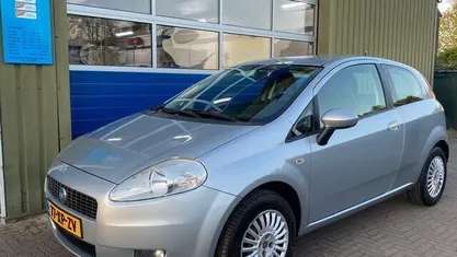 Occasion 2007 Fiat Grande Punto Dynamic Hatchback | € 2.599 (Eerlijke prijs)