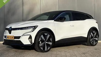 Occasion 2023 Renault Megane E-Tech Techno Hatchback | € 27.435 (Eerlijke prijs)