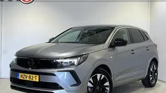 Grijs, metallic lak Gebruikt 2022 Opel Grandland X GS Line SUV | € 25.840 (Eerlijke prijs)
