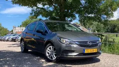 Grijs Gebruikt 2018 Opel Astra Business Hatchback | € 6.975 (Eerlijke prijs)