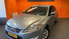 Grijs (metallic) Gebruikt 2008 Ford Mondeo Ghia Hatchback | € 3.950 (Goede deal)