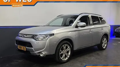 Occasion Mitsubishi Outlander Intense+ 150 PK (110 kW) 2013 Grijs SUV