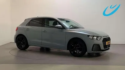 Grijs Gebruikt 2020 Audi A1 Sportback Proline Hatchback | € 18.250 (Eerlijke prijs)