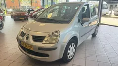 Grijs Gebruikt 2007 Renault Modus Dynamique MPV | € 1.995 (Eerlijke prijs)