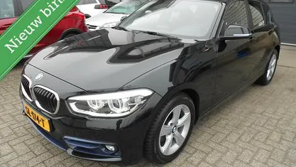 Occasion BMW 118 Executive 136 PK (100 kW) 2018 Zwart Hatchback