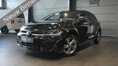 Gebruikt 2024 VW Polo R-line Hatchback | € 25.900 (Eerlijke prijs)