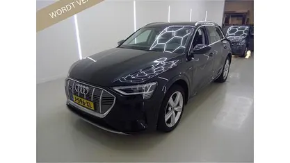 Occasion 2020 Audi e-tron Business SUV | € 23.680 (Super prijs)