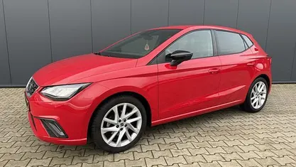 Rood Gebruikt 2023 Seat Ibiza FR Hatchback | € 21.900 (Eerlijke prijs)