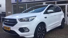 Gebruikt 2019 Ford Kuga ST-Line SUV | € 19.950 (Eerlijke prijs)