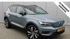 Grijs Gebruikt 2022 Volvo XC40 Pro SUV | € 31.900 (Eerlijke prijs)