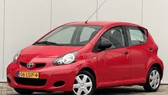 Gebruikt 2010 Toyota Aygo Hatchback | € 2.990 (Eerlijke prijs)